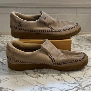 Ipath Darma Vintage Men's Tan Suede Skate Shoe with Stitch Detailing